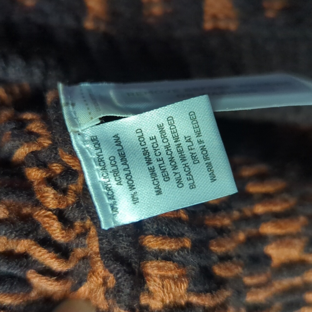 LOFT Sweater - Picture 6 of 6
